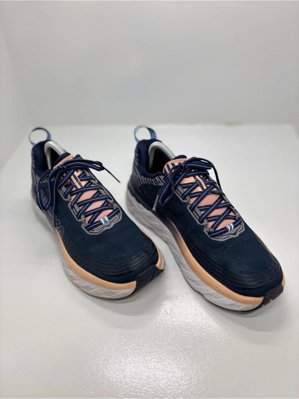HOKA One One Bondi 6 Women’s 9.5 Wide D Navy Peach Running Shoes 1019270 MIDP